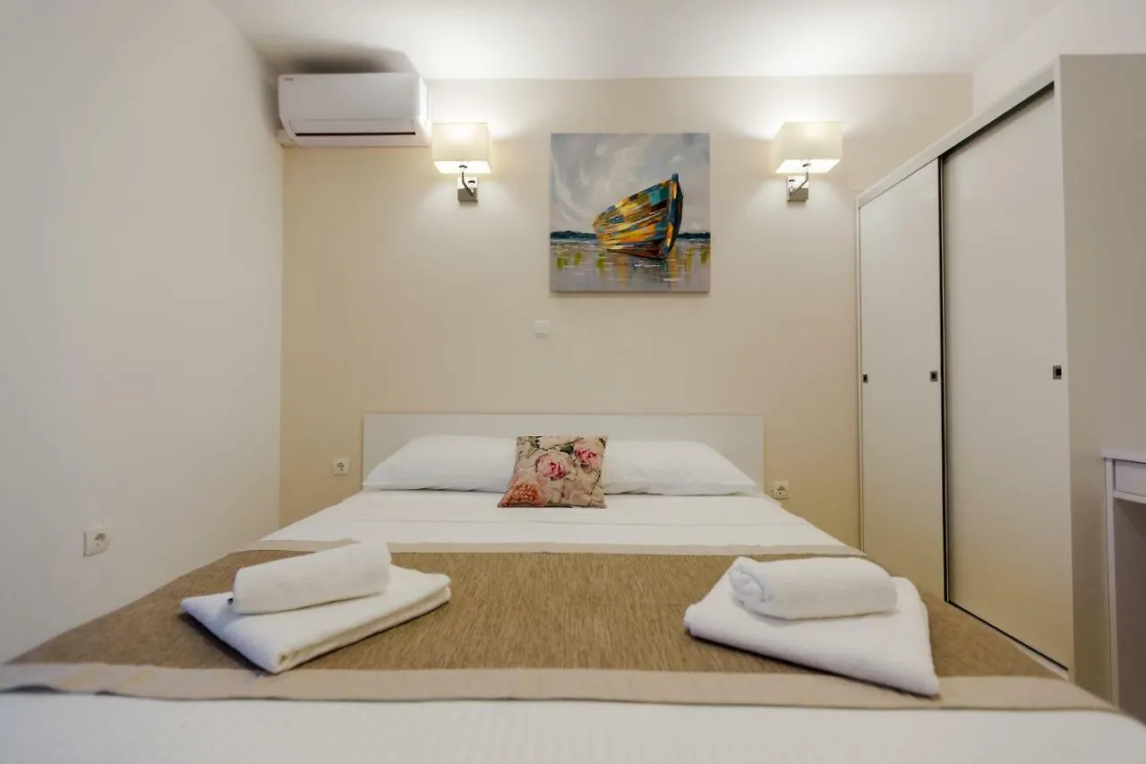 Apartmani Kristijan 0*, Crikvenica Croatia