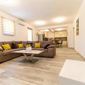  Apartman The Place Okrug Gornji Horvátország